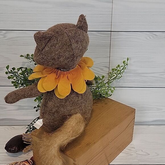 Fox harvest plush sit-about (Display Not Included) - Picture 4 of 5